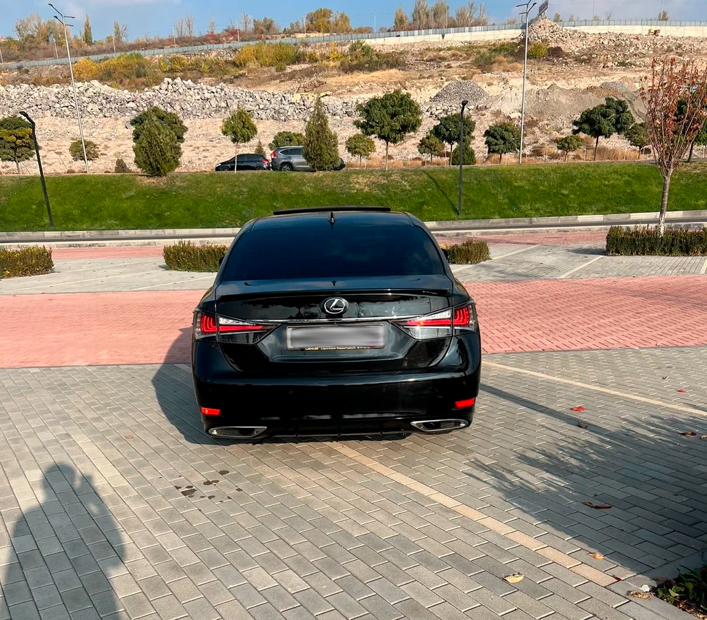 Аренда Lexus GS